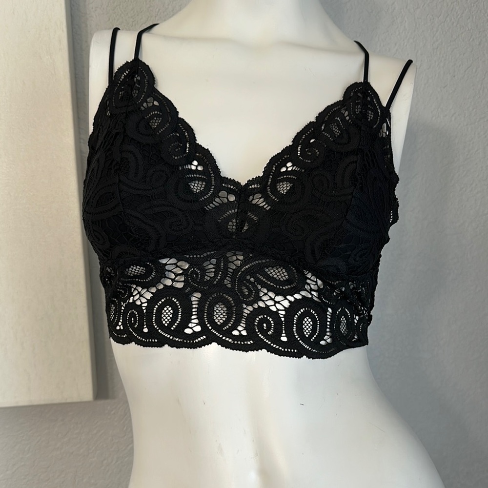 Victoria’s Secret Pink Bralette
 Lace and Deep V-neckline